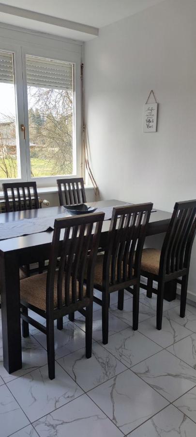 Apartman M&M'S Apartment คาร์โลวัตส์ ภายนอก รูปภาพ